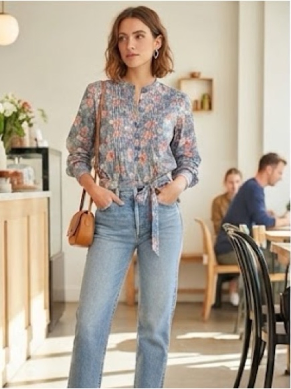 ✨Rare ✨Albert Nipon - Light Floral Pintuck Button-Down Collarless Shirt Tie Belt